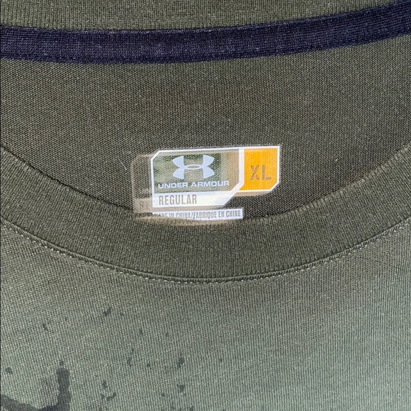 XL Under Armour Shirt - Picture 2 of 2